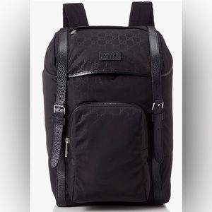 Authentic Gucci bagpack 🖤🖤